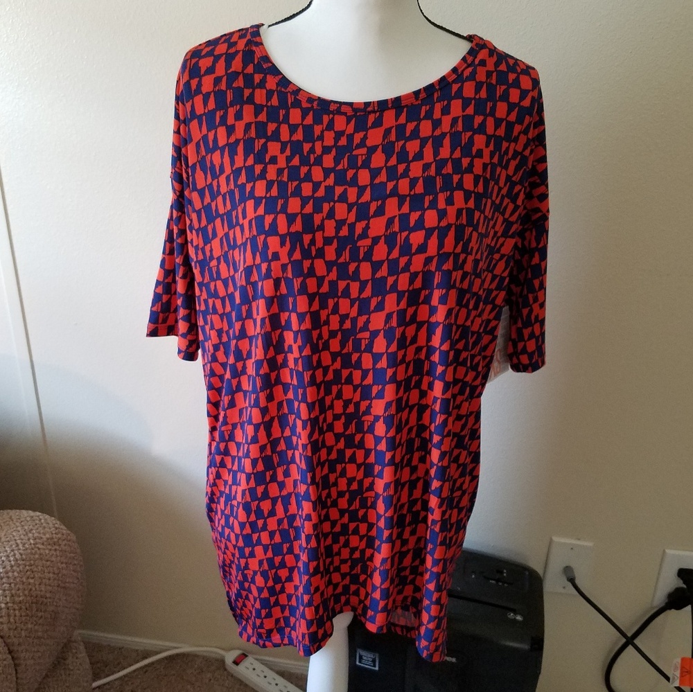 🧡 Nwt’s Lularoe Irma Top Size XS
